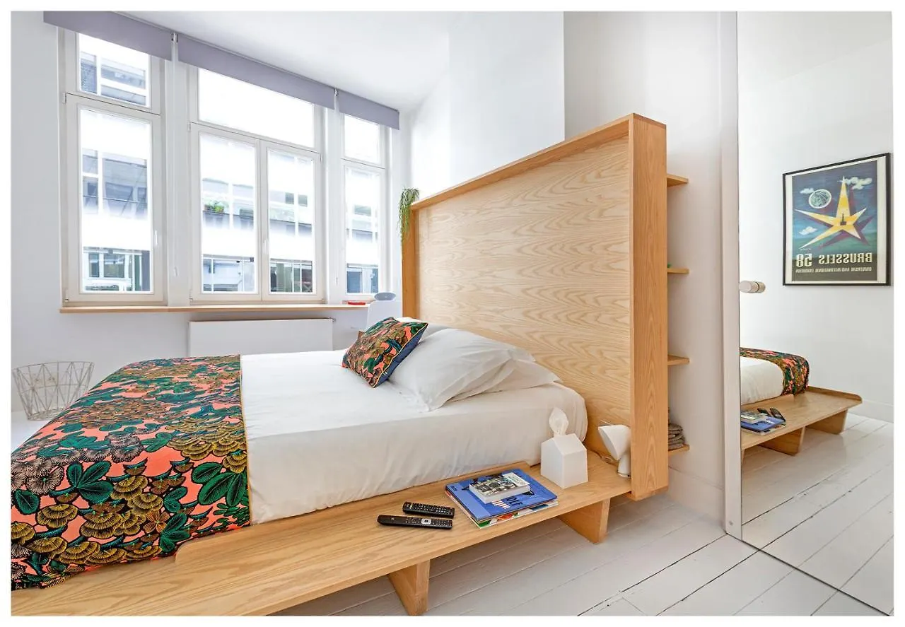 *** Bed & Breakfast Happy Guesthouse - Grand Place Brussels Belgium