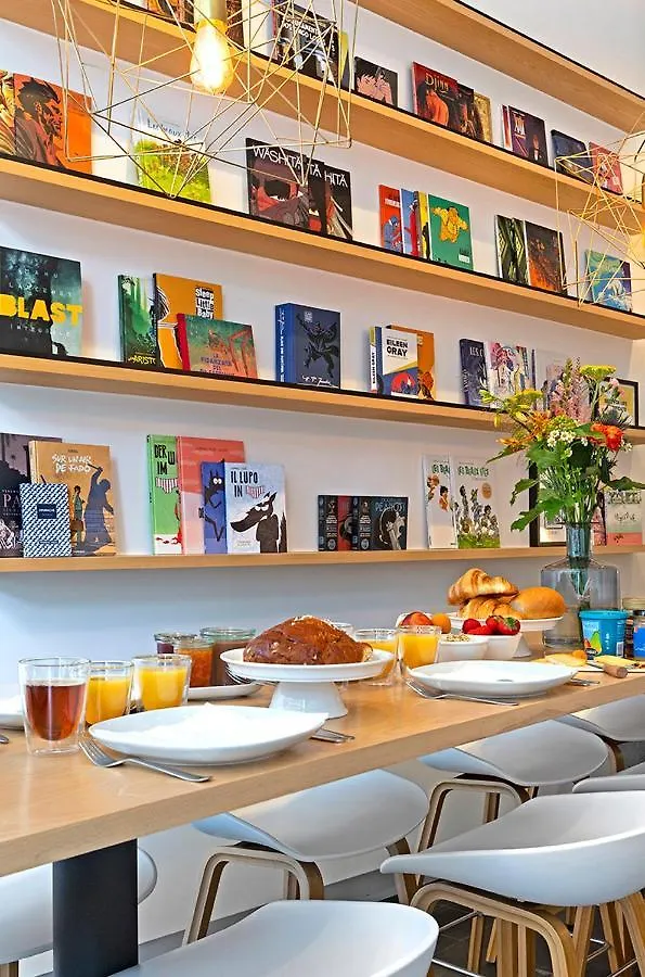 *** Bed & Breakfast Happy Guesthouse - Grand Place Brussels Belgium